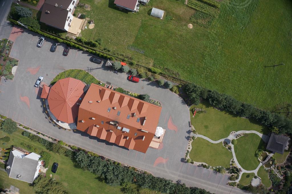 Hotel & Restauracja Okraglak Chęciny Exterior foto