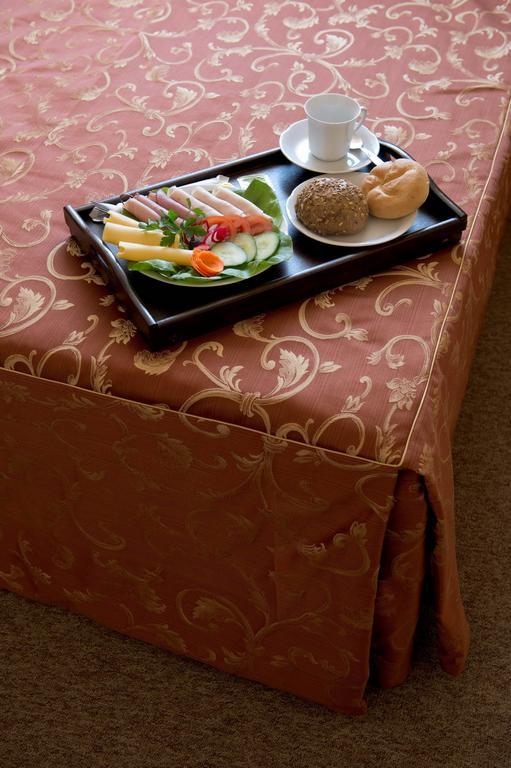 Hotel & Restauracja Okraglak Chęciny Zimmer foto