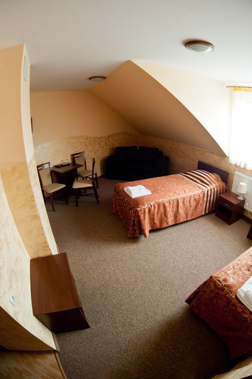 Hotel & Restauracja Okraglak Chęciny Zimmer foto