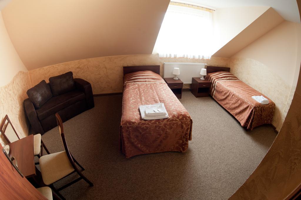 Hotel & Restauracja Okraglak Chęciny Zimmer foto